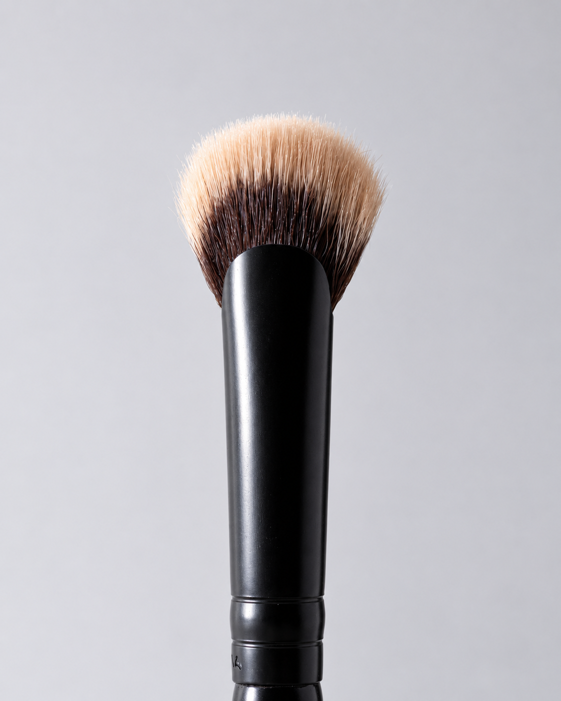 Scott Barnes #61 Eye Fan Soft Highlighting Brush