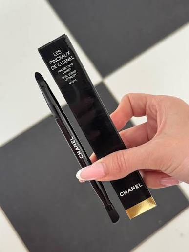 Chanel Dual-Ended Lip Brush N°300