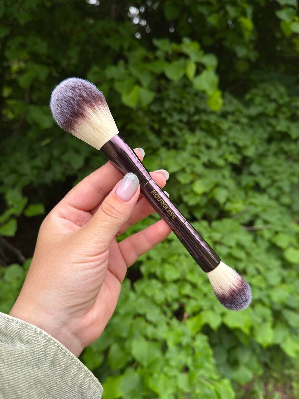 Hourglass Veil Powder Brush