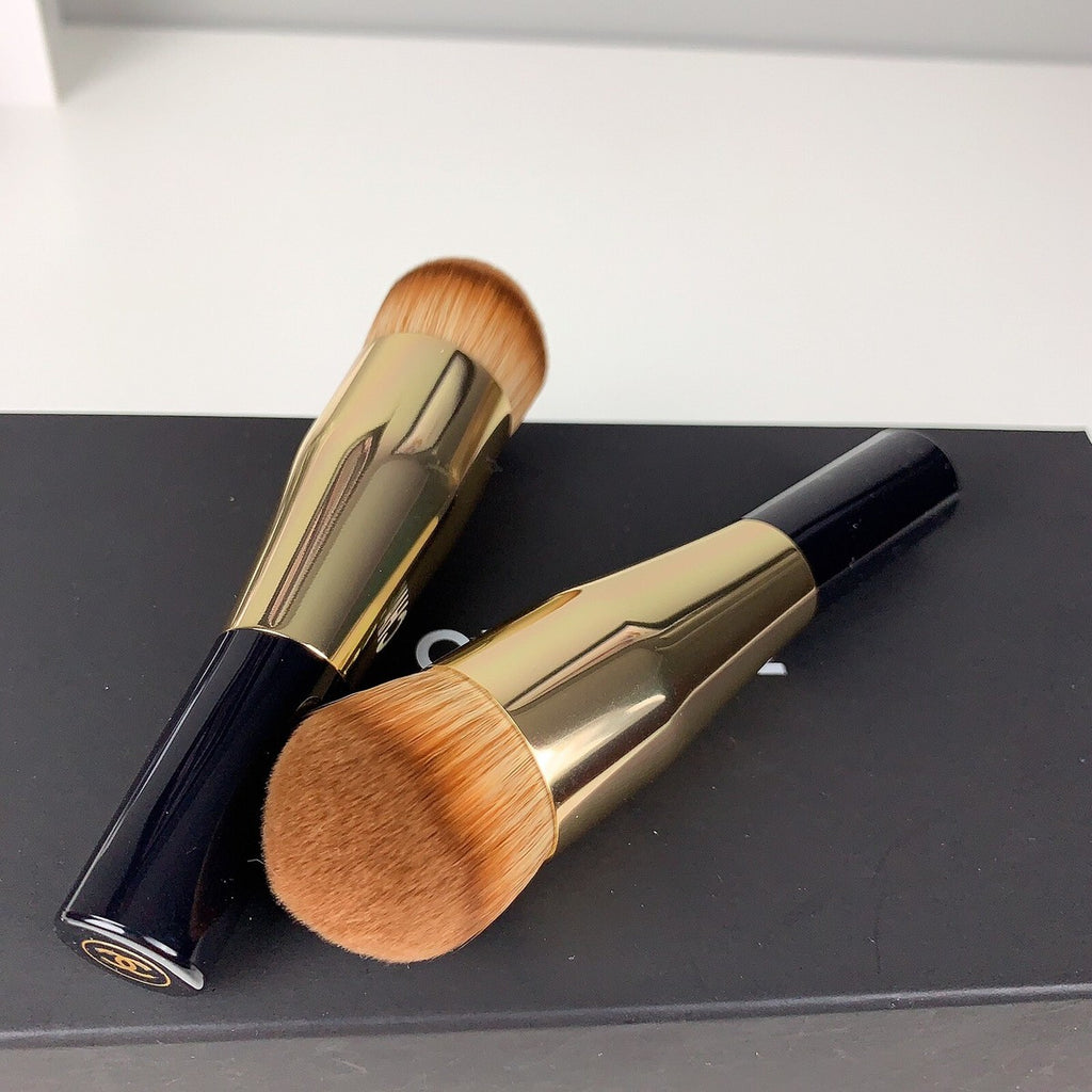 Chanel Foundation Brush